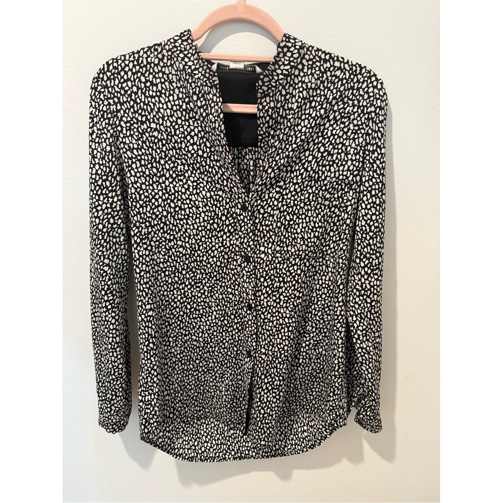 Diane Von Furstenberg Black and White Silk Printed Button-Down Blouse